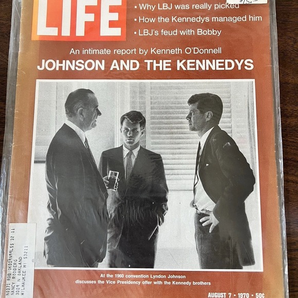 Other - Life Magazine August 7, 1970 Johnson and the Kennedys